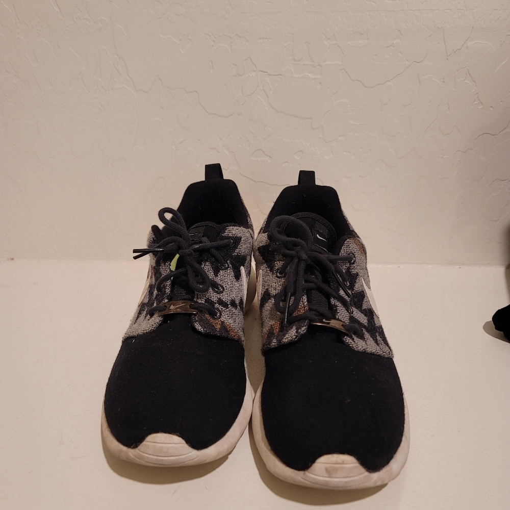 Pendleton Nike Roche Run - Picture 3 of 8